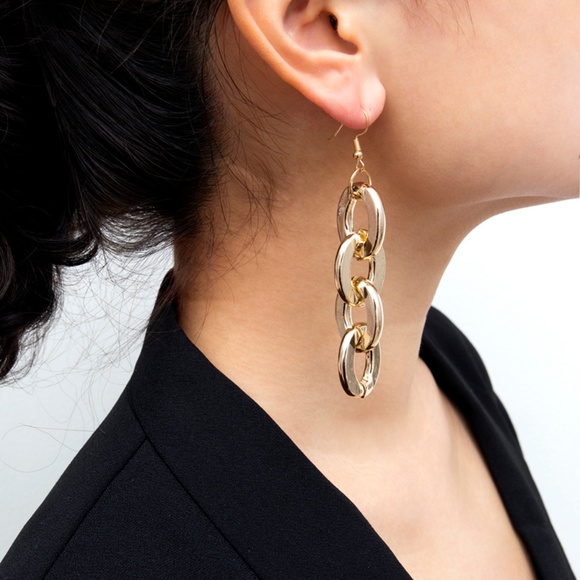 Unique Design//Multi Lock Style Drop Earrings Gold - Picture 5 of 8